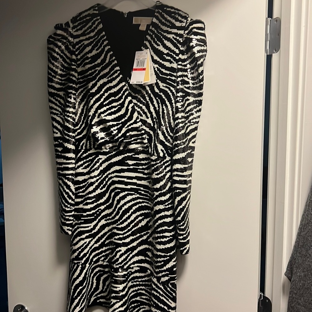 Brand new vintage looking all over sequined dress